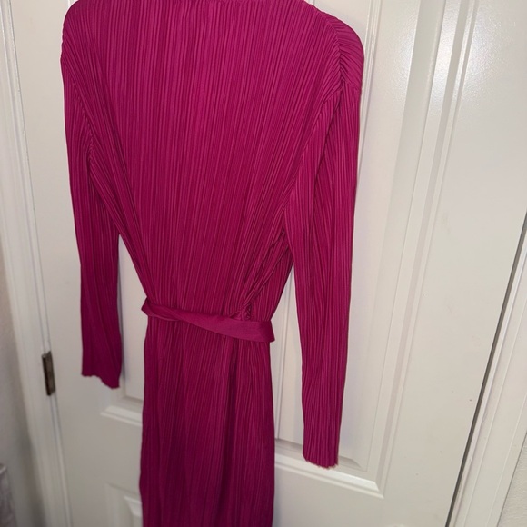Mango Pink Wrap Dress with Notched Collar and Bishop Sleeves - Picture 9 of 13